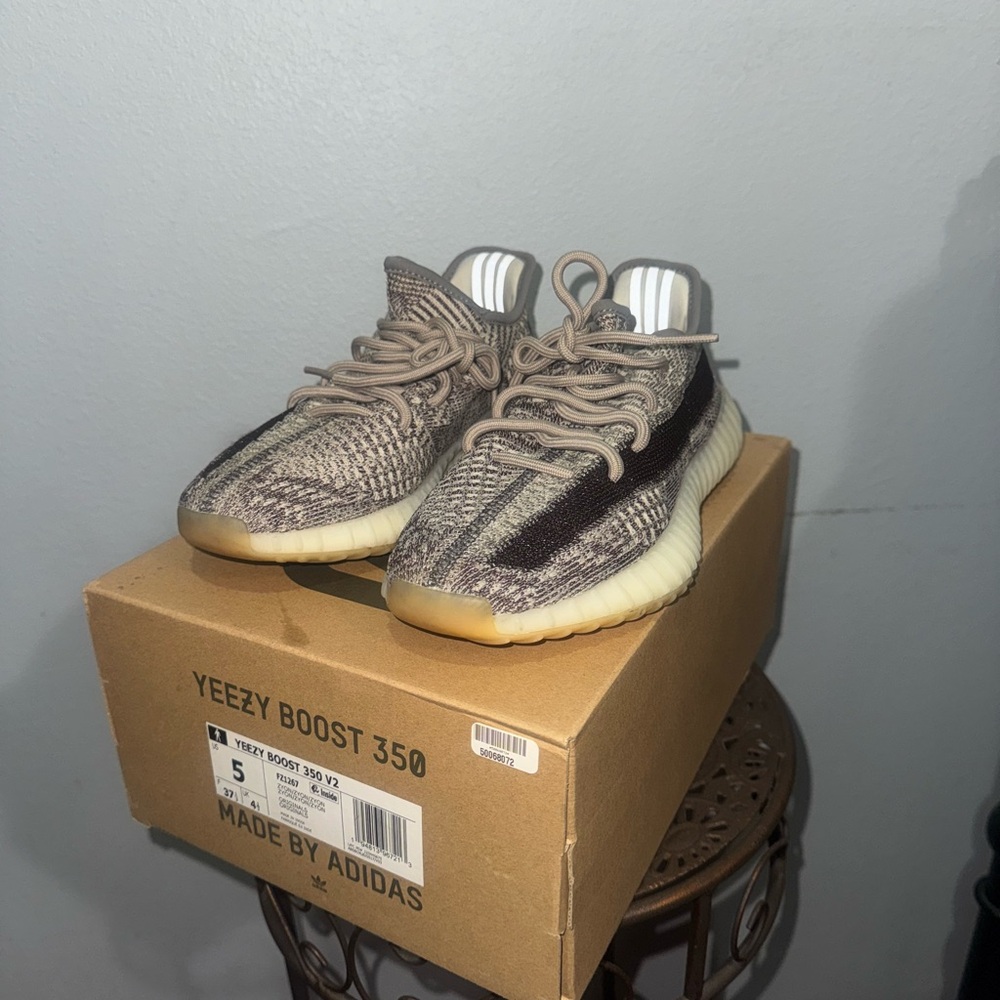 Adidas Yeezy Boost 350 V2 Kids Sneakers - Brown and Black